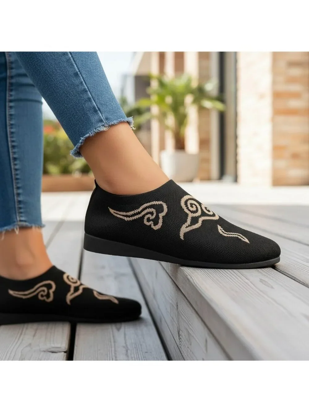 Grecian Scroll Swirl Knit Round Toe Ballet Flats Artsy Breathable Slip-On Shoes